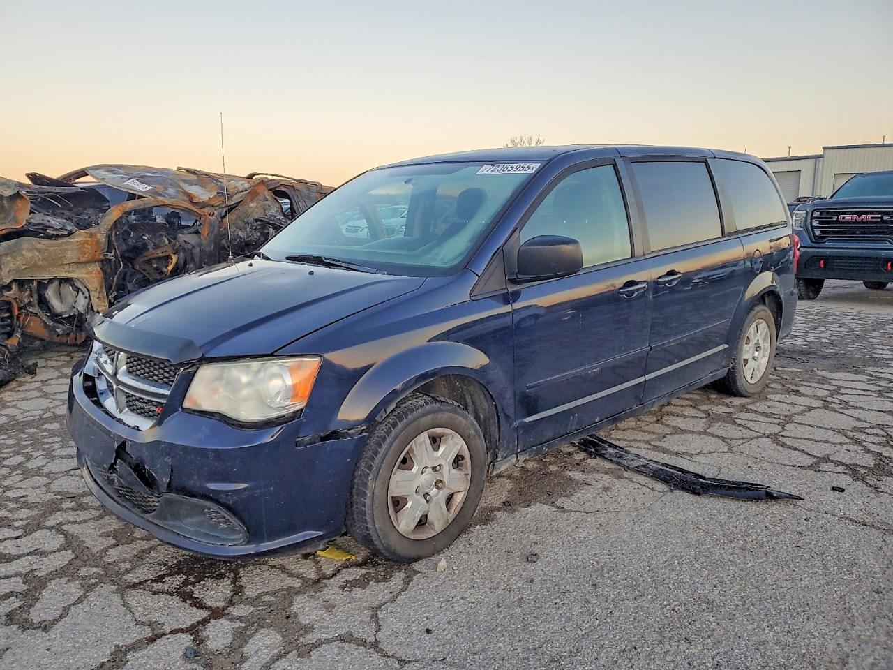 Salvage Dodge Caravan Image