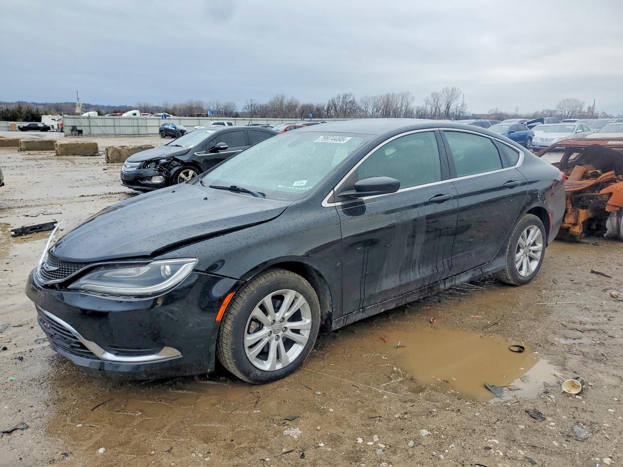 Salvage Chrysler 200 Image