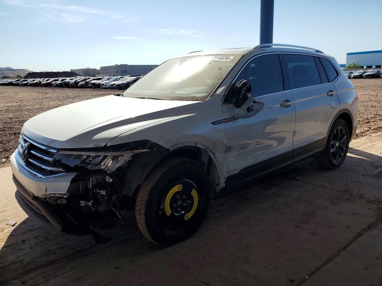 Salvage Volkswagen Tiguan Image