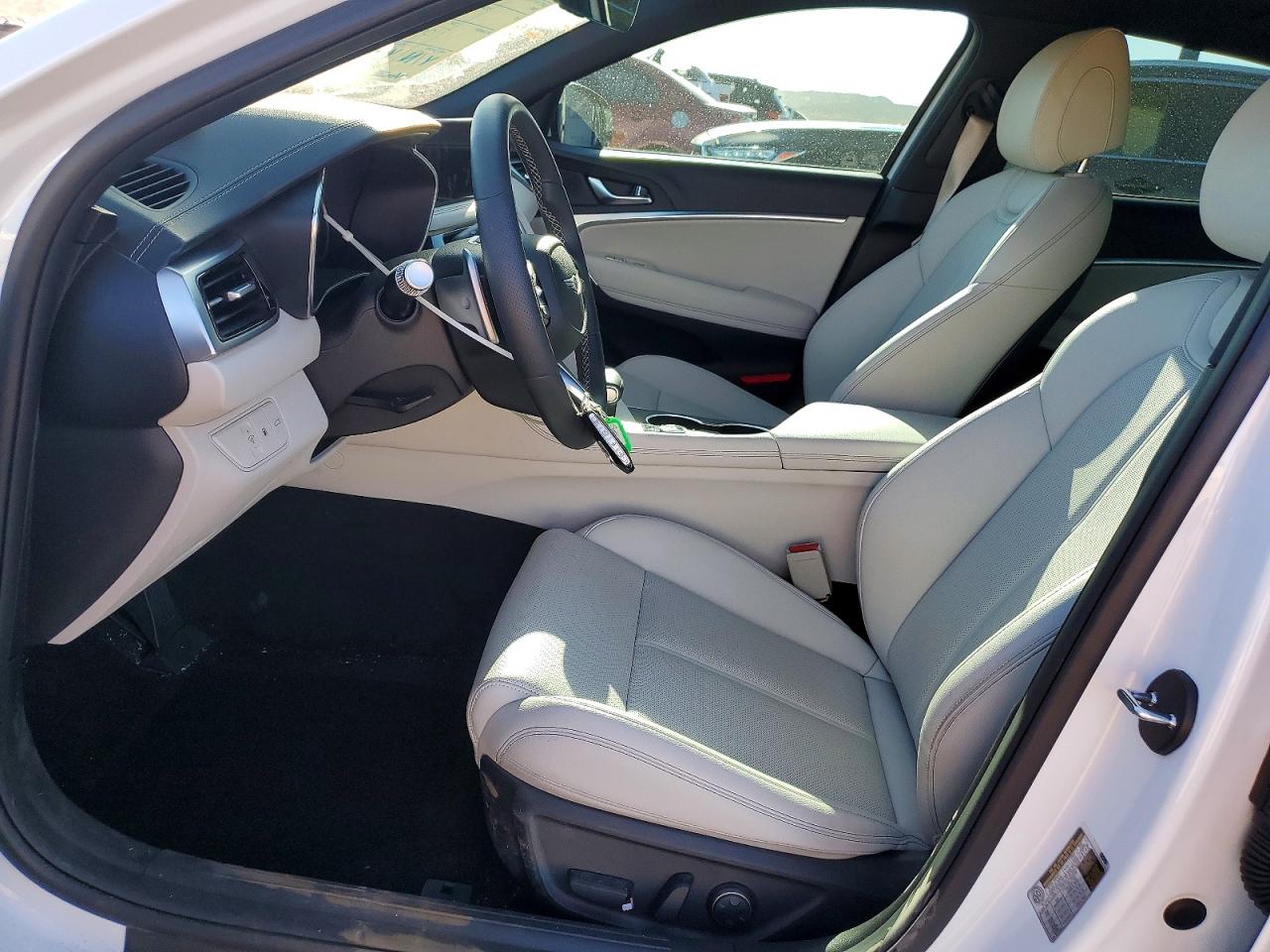 Genesis G70 2.5t Standard
