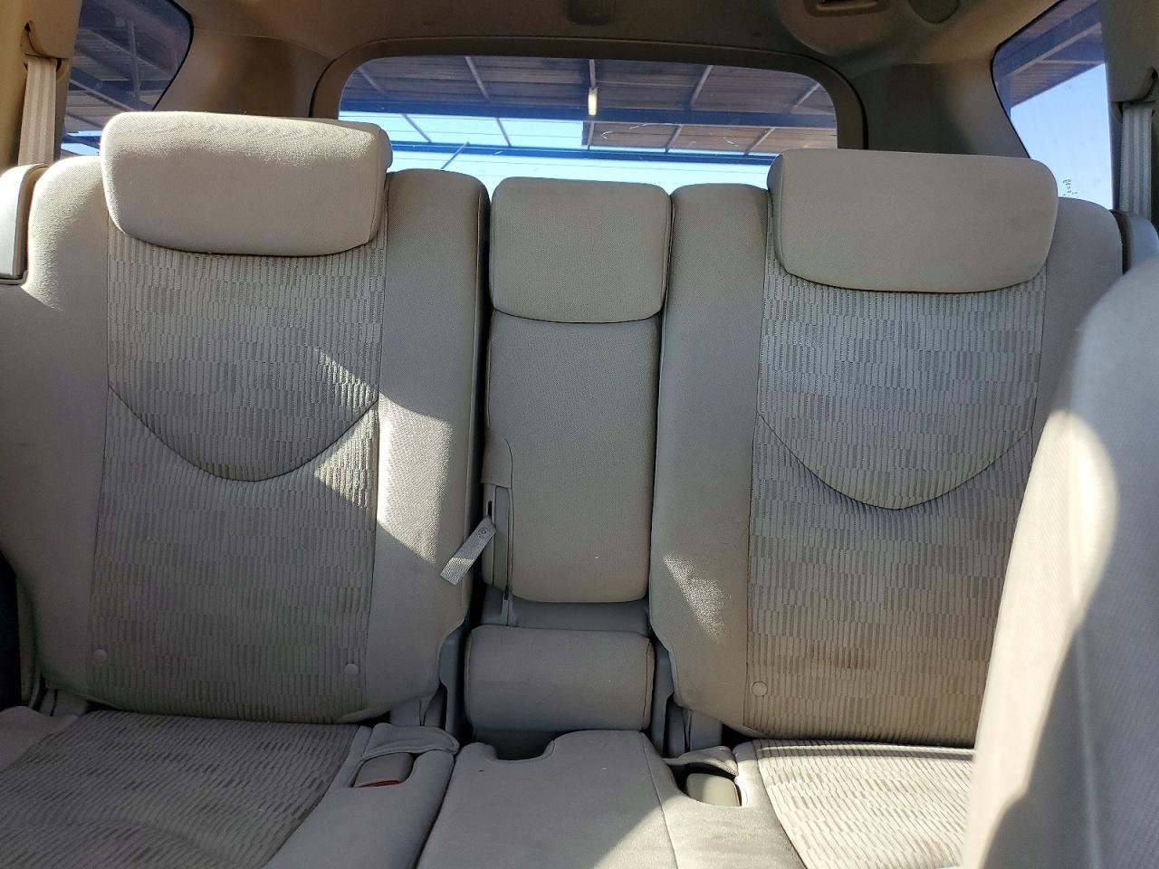Toyota RAV4 Base
