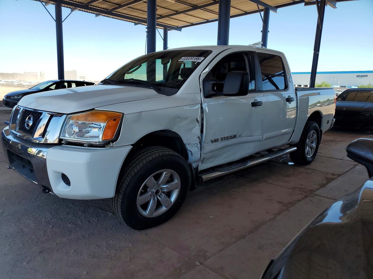 Salvage Nissan Titan Image