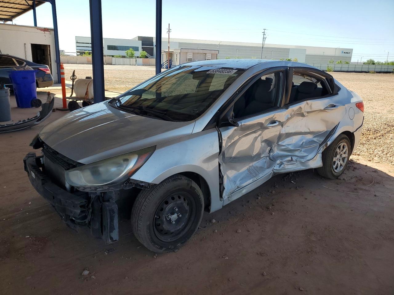 Salvage Hyundai ACCENT Image
