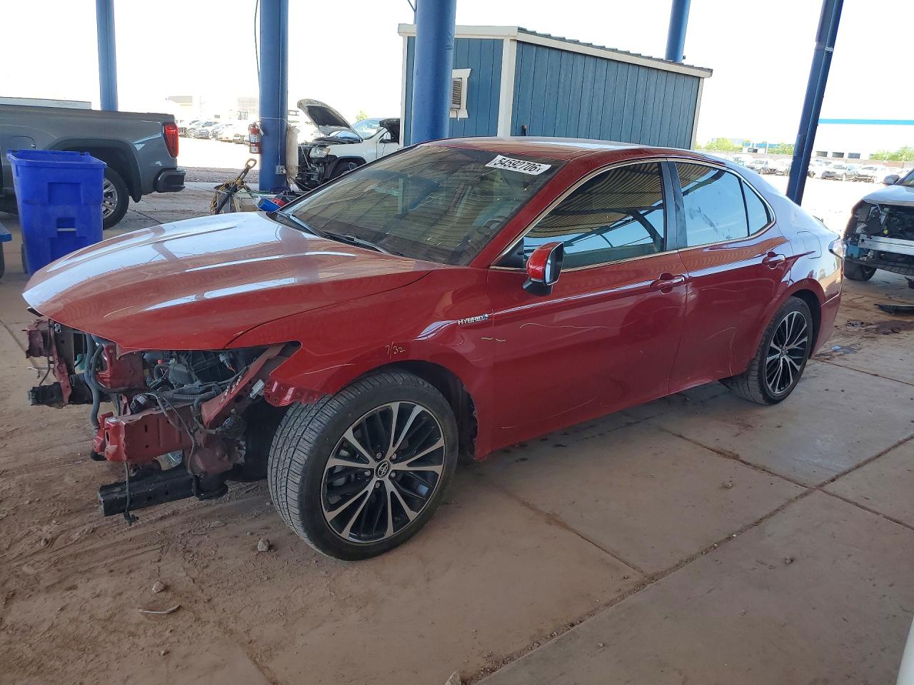 Salvage Toyota Camry Image