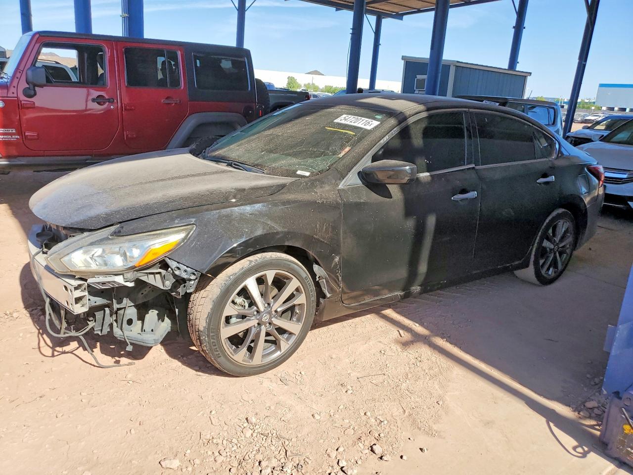 Salvage Nissan Altima Image