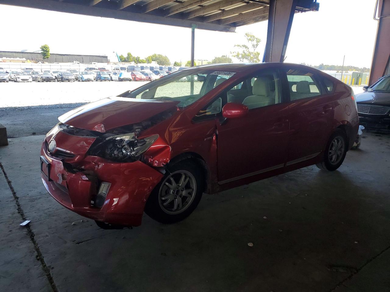 Salvage Toyota Prius Image
