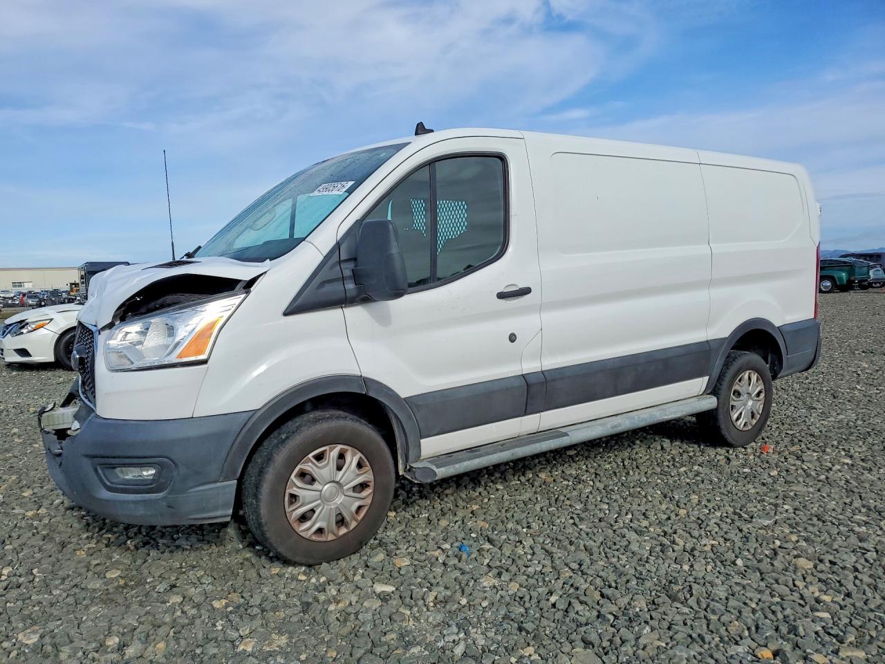 Salvage Ford Transit Image