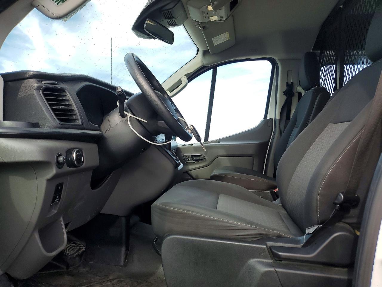 Ford Transit T-250