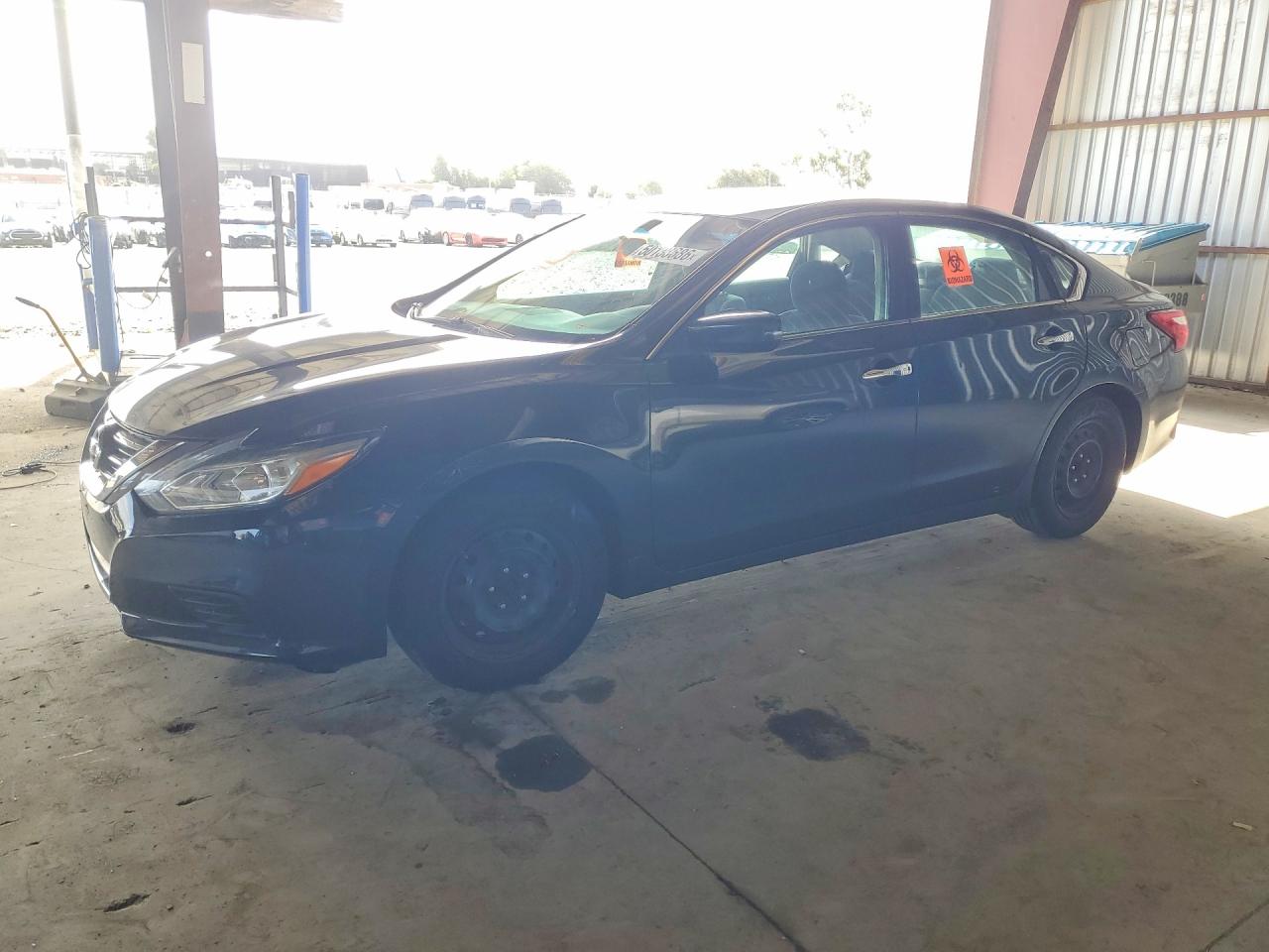 Salvage Nissan Altima Image