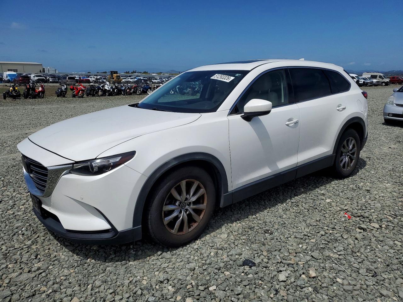Salvage Mazda Cx Image