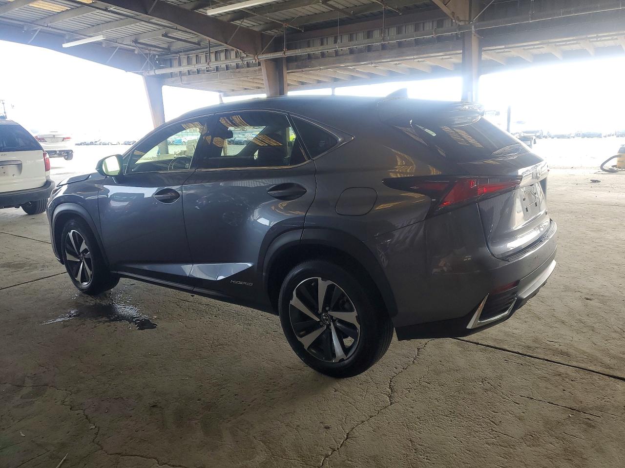 Lexus NX Base