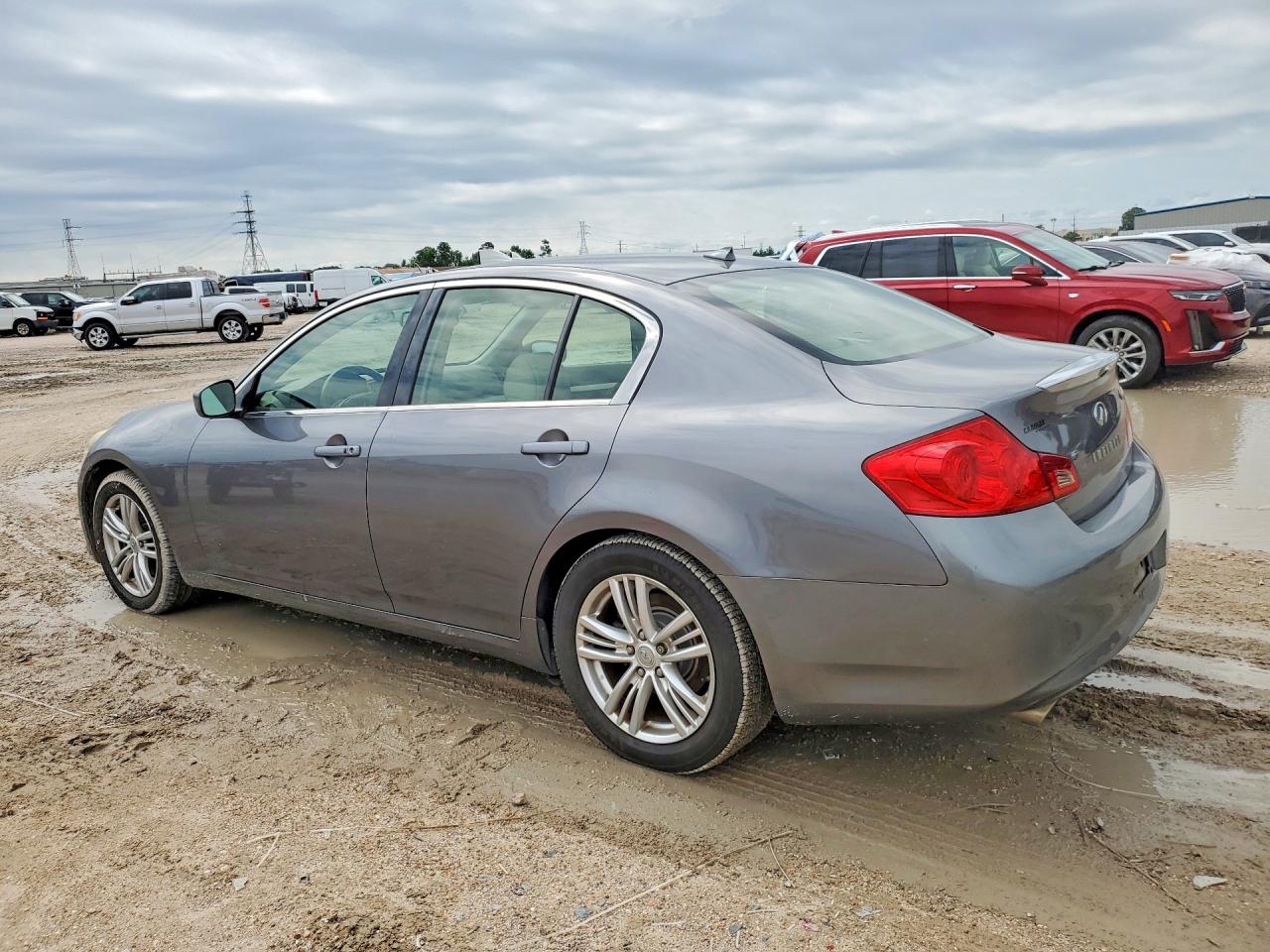 INFINITI Q40 Base