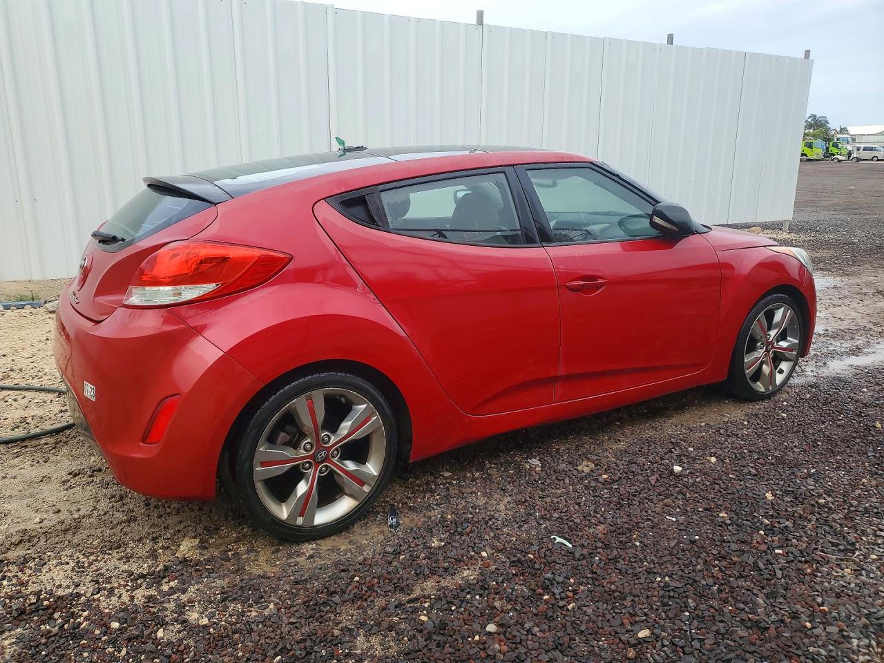 Hyundai VELOSTER Base