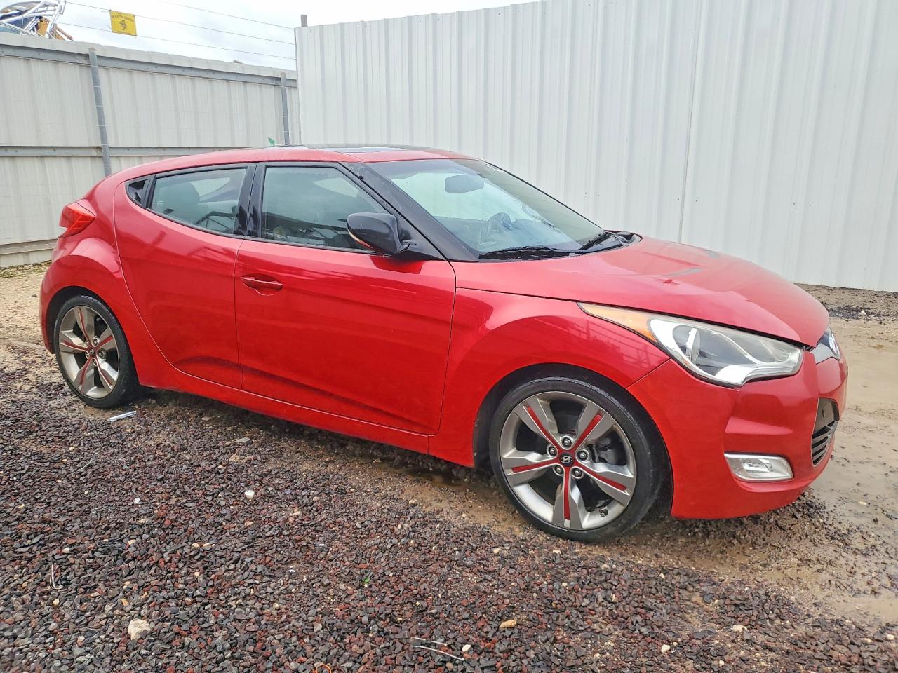 Hyundai VELOSTER Base