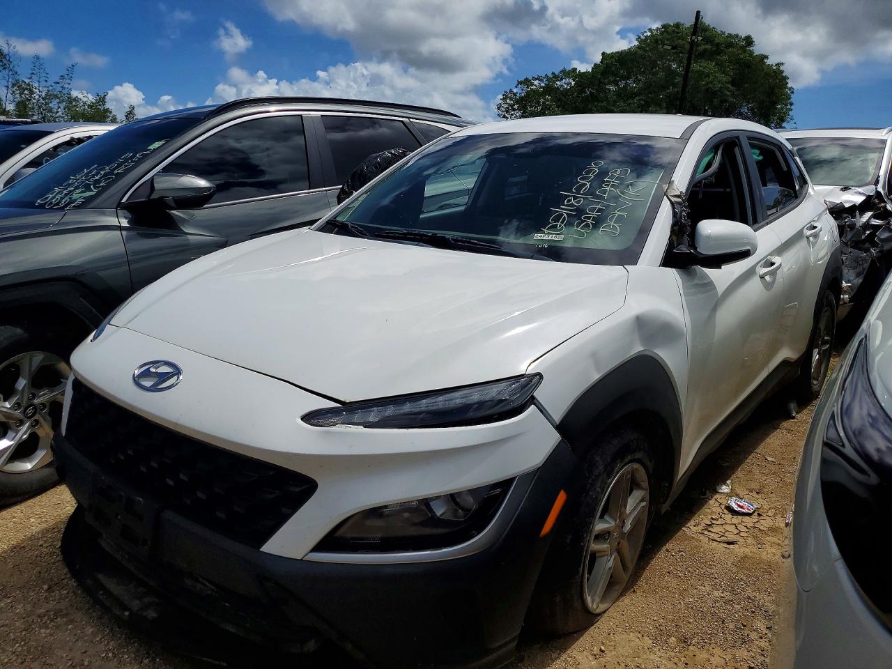 Salvage Hyundai KONA Image
