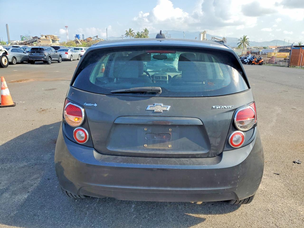 Chevrolet Sonic Ls