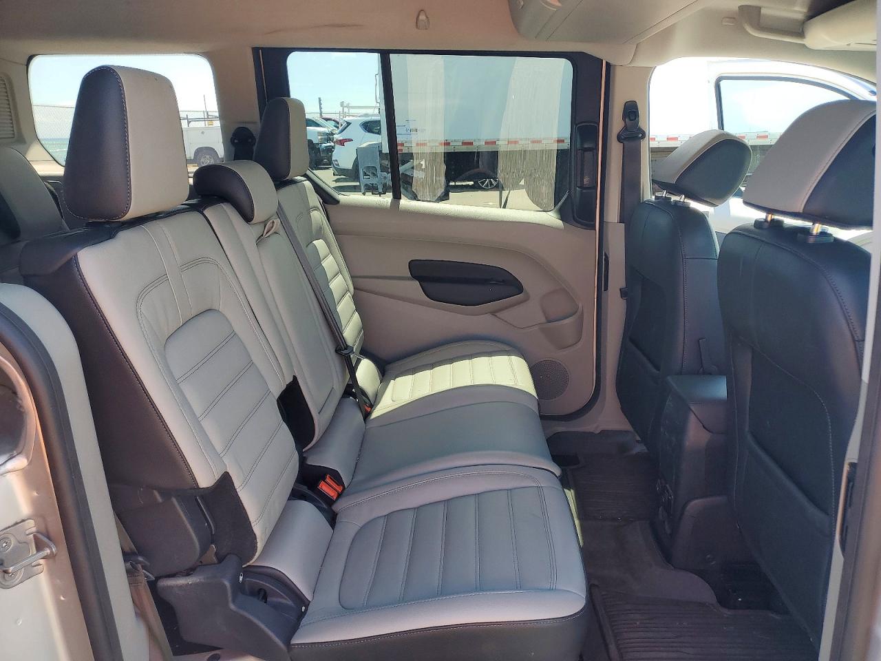 Ford Transit Titanium