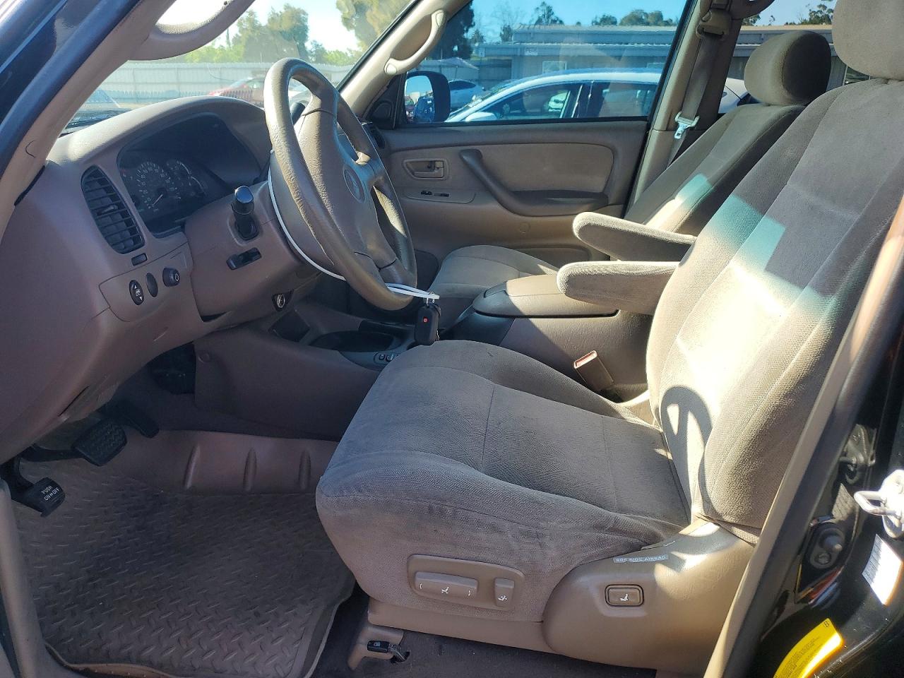 Toyota Sequoia Sr5