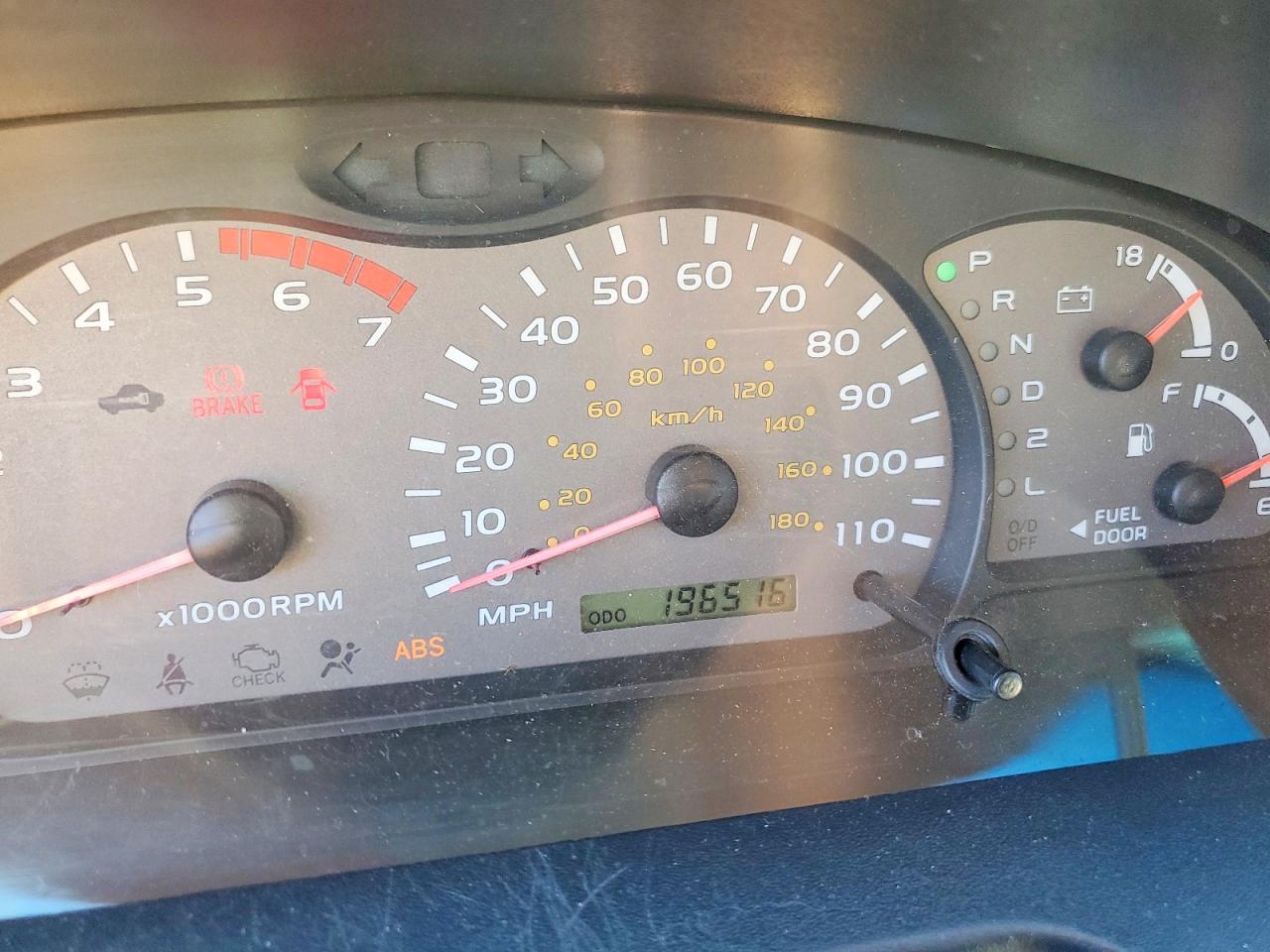 Toyota Sequoia Sr5
