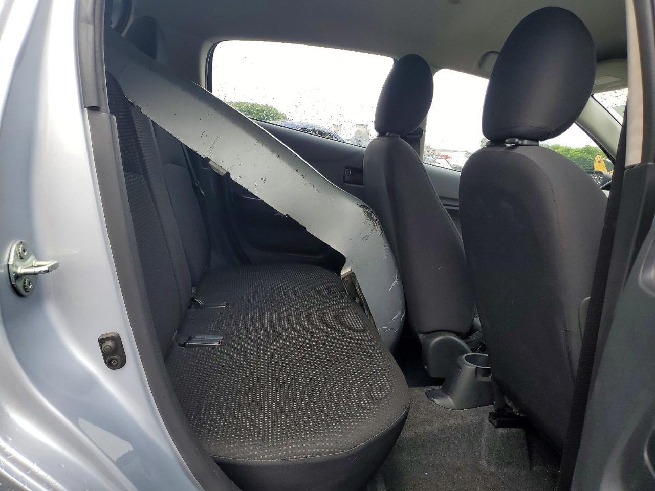 Mitsubishi Mirage Es