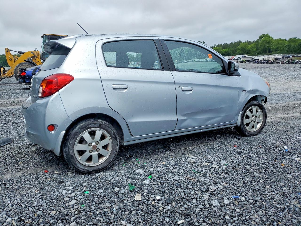 Mitsubishi Mirage Es