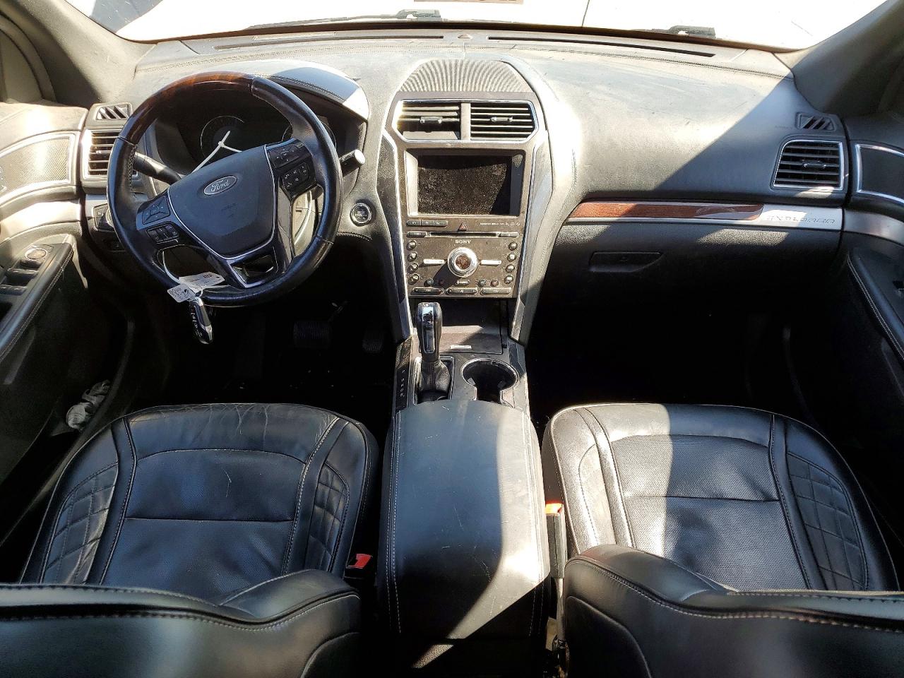 Ford Explorer Platinum
