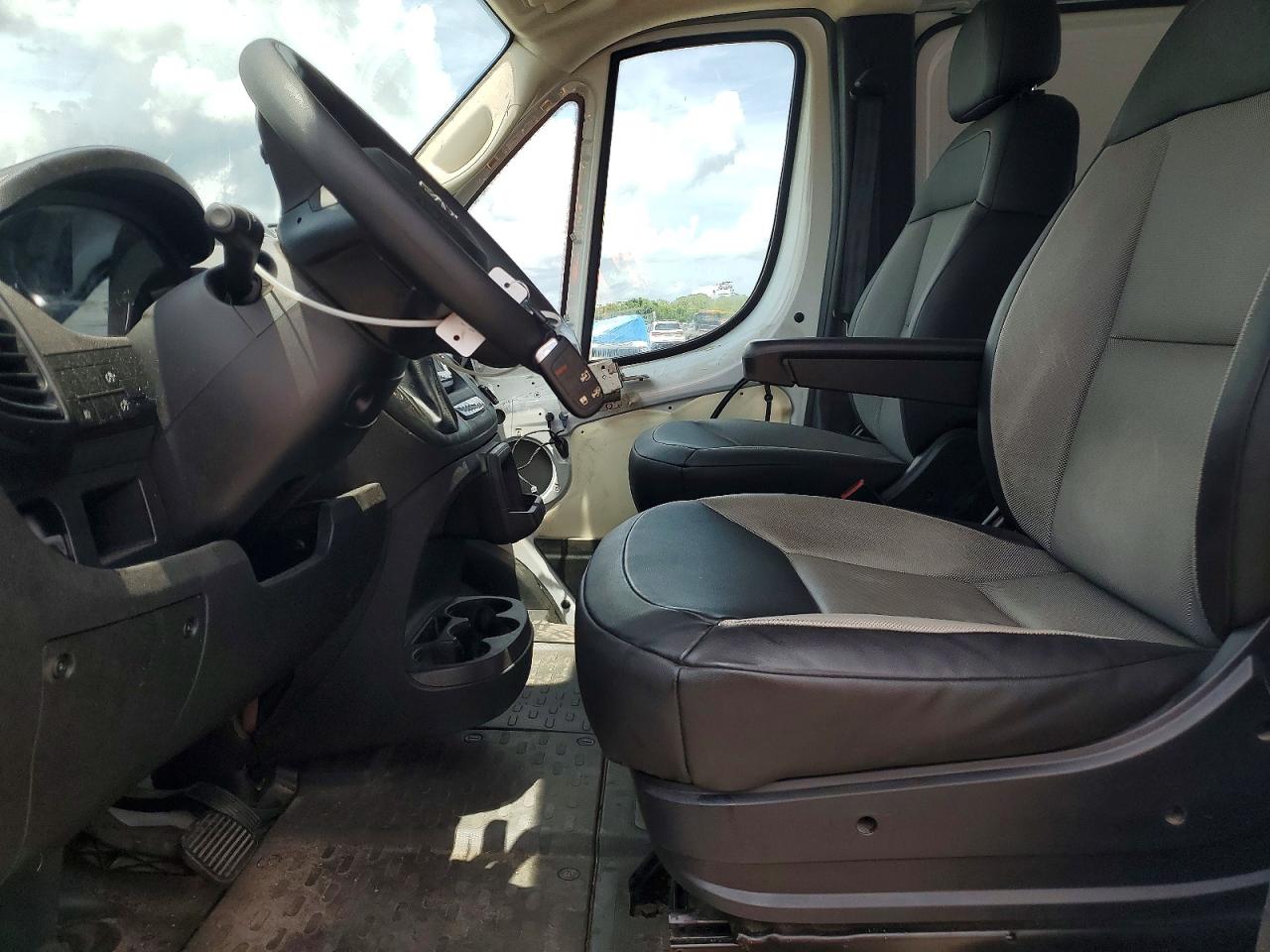 Ram Promaster 2500 Standard