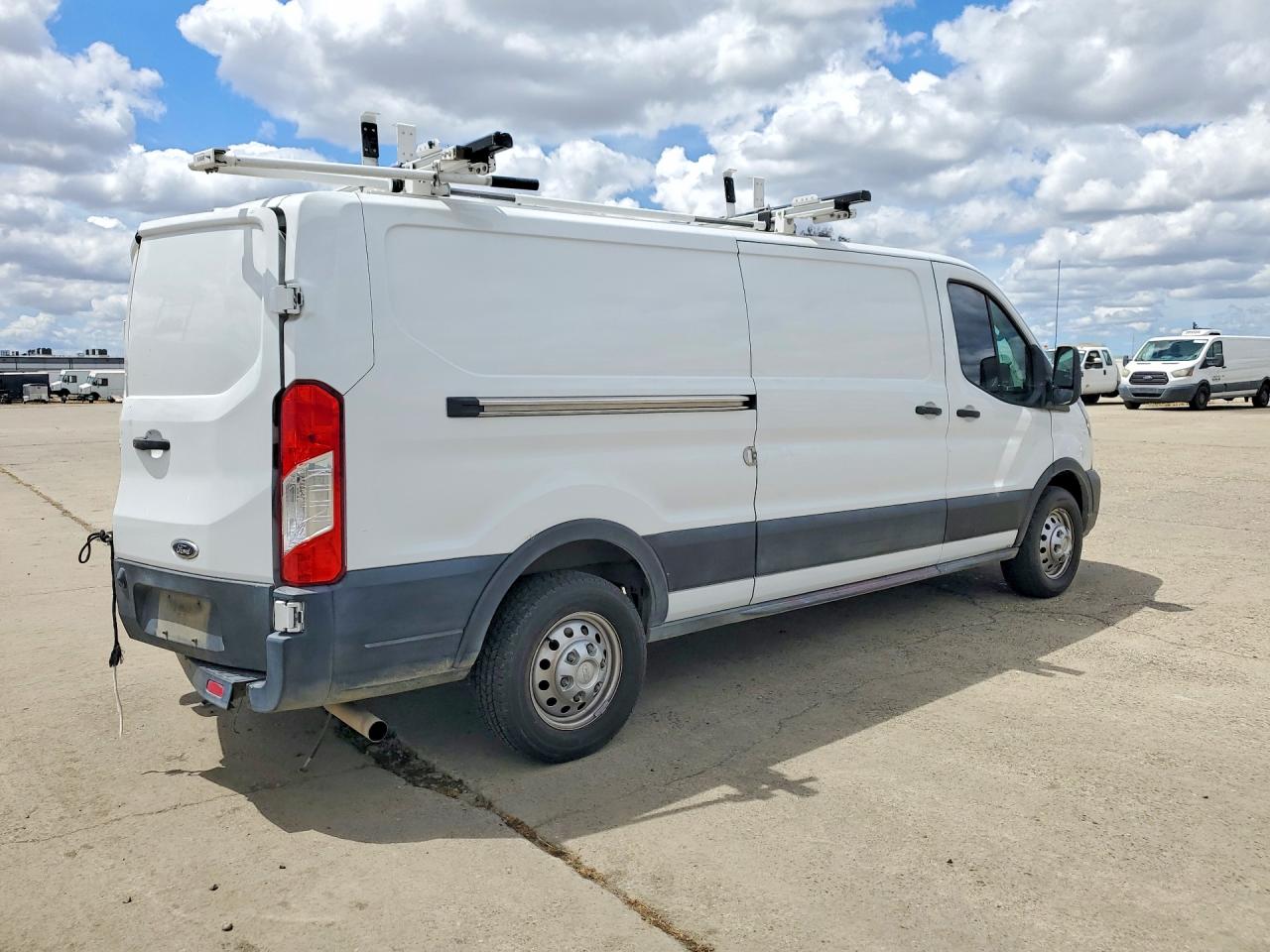Ford Transit T-250