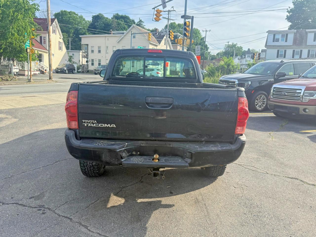 Toyota Tacoma Base