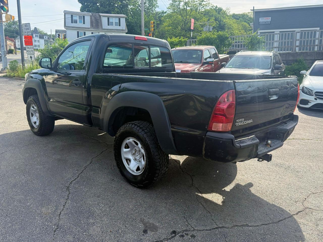 Toyota Tacoma Base