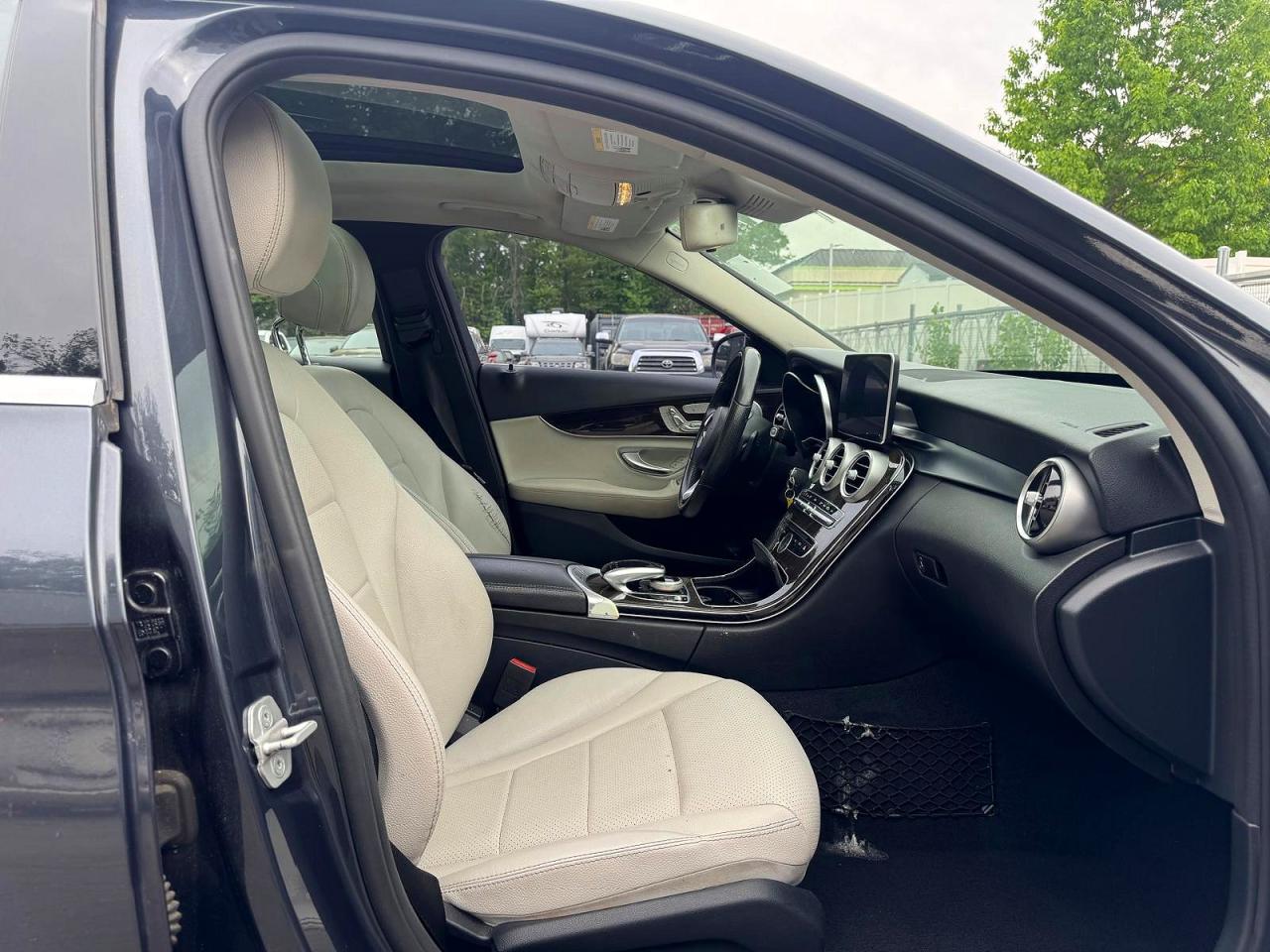 Mercedes-Benz C-Class 300 4matic