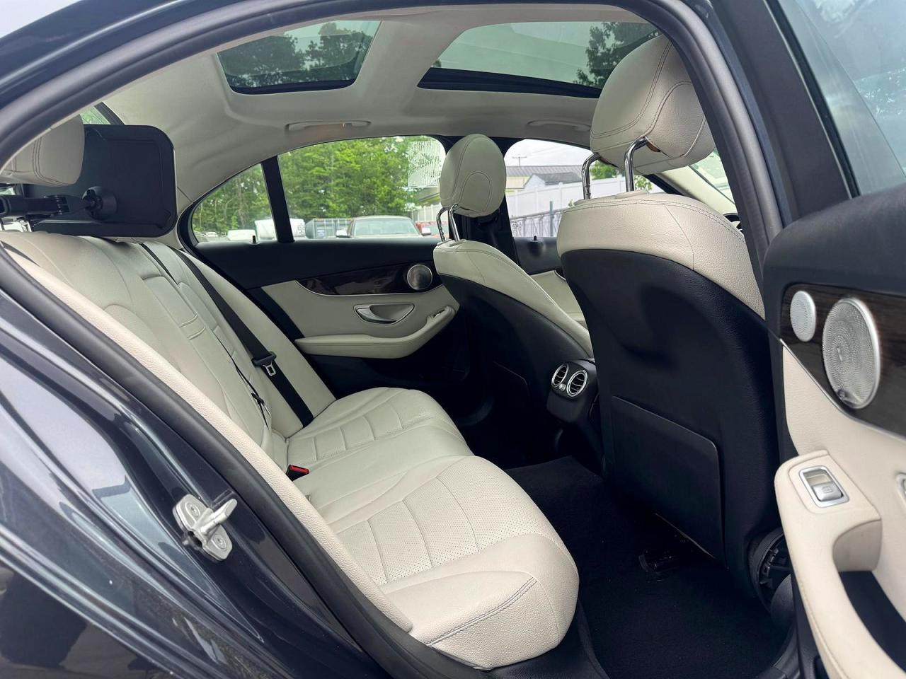 Mercedes-Benz C-Class 300 4matic