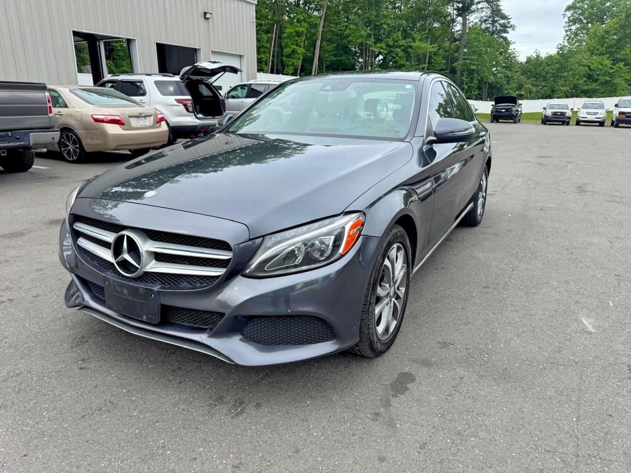 Salvage Mercedes-Benz C-Class Image