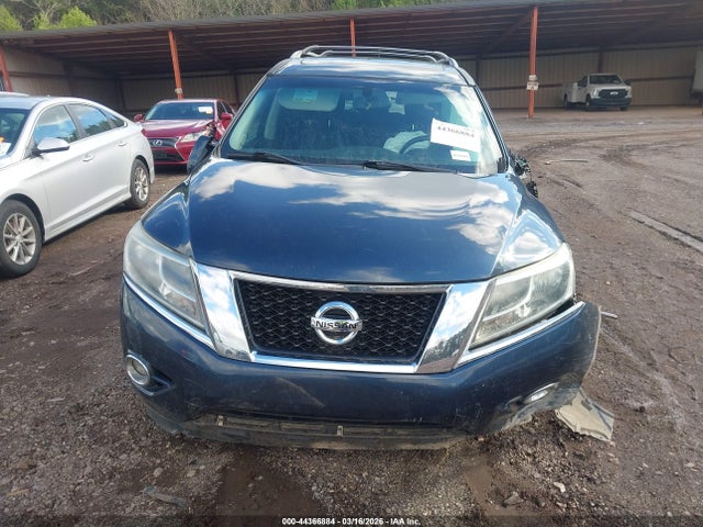Nissan Pathfinder Platinum