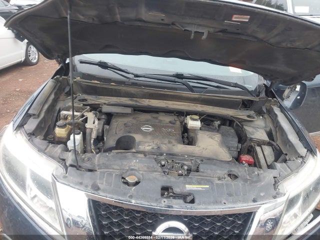 Nissan Pathfinder Platinum