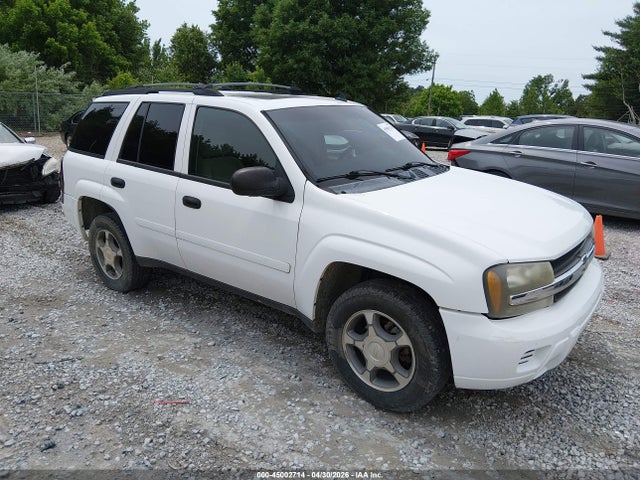 Salvage Chevrolet Trailblazer Image