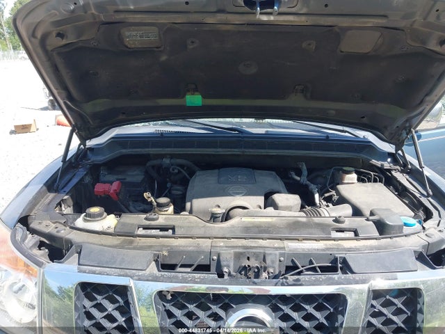 Nissan Armada Platinum