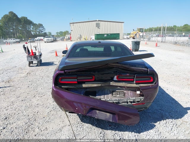 Dodge Challenger Sxt