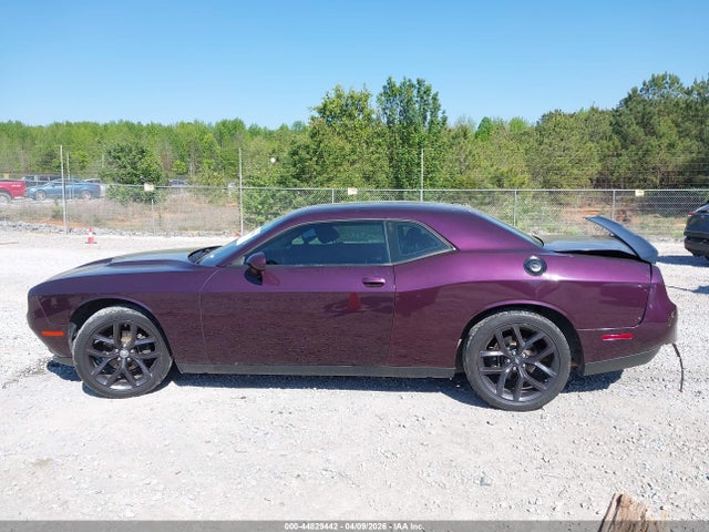 Dodge Challenger Sxt