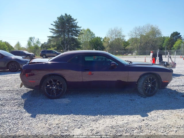 Dodge Challenger Sxt