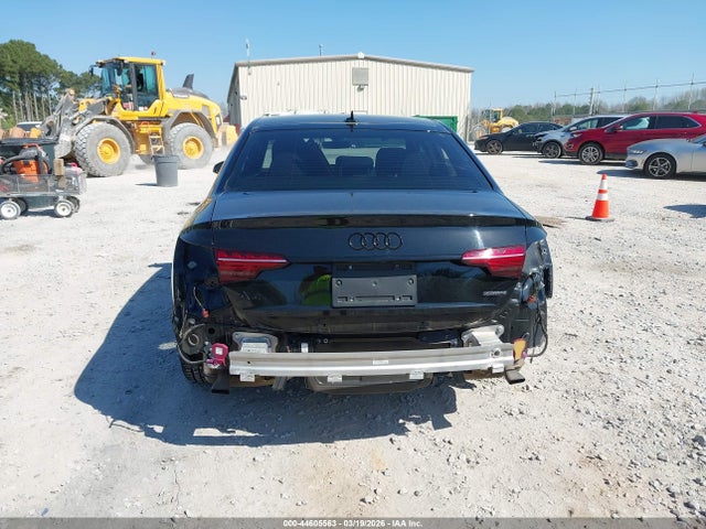 Audi A4 Premium Plus 45 Tfsi S Line Quattro S Tronic