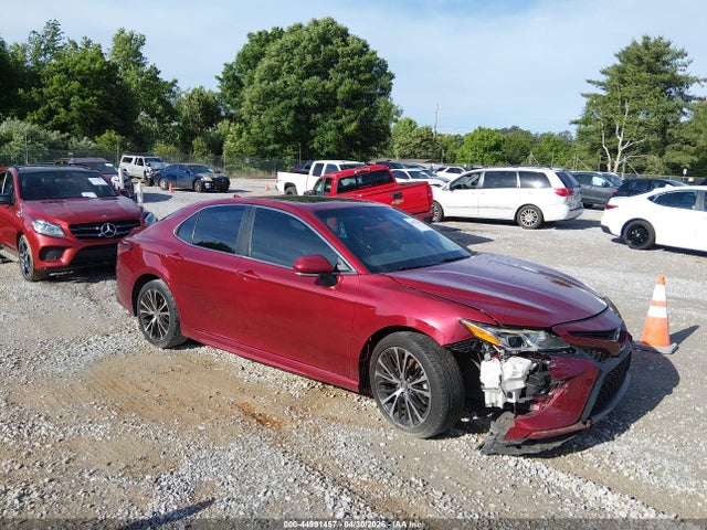 Salvage Toyota Camry Image