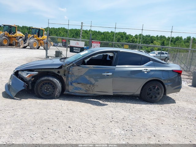 Nissan Altima S Fwd