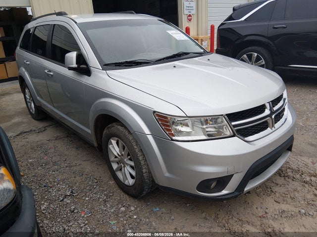 Salvage Dodge Journey Image