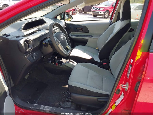 Toyota Prius c One