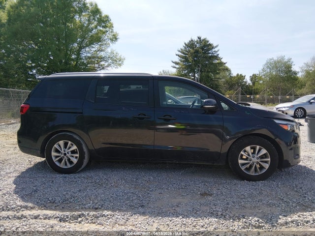 Kia Sedona Lx