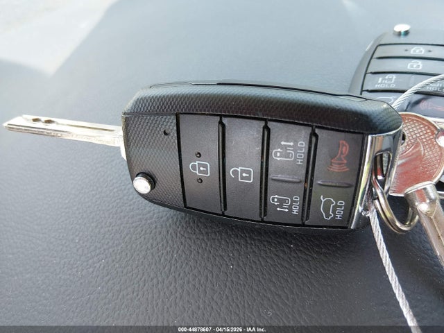 Kia Sedona Lx