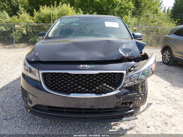 Kia Sedona Lx
