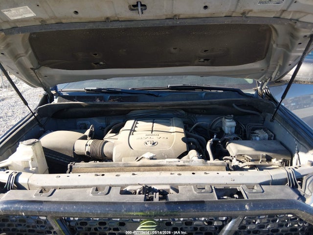 Toyota Tundra Sr5 5.7l V8