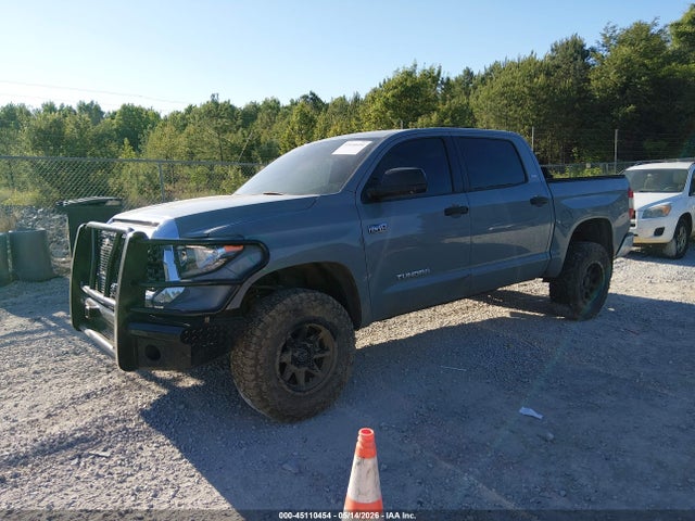 Toyota Tundra Sr5 5.7l V8